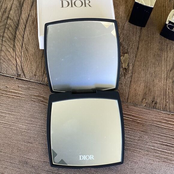 New w/ Box Christian Dior Makeup Compact Mirror & Mini Rouge Lipstick 772 - Picture 6 of 9